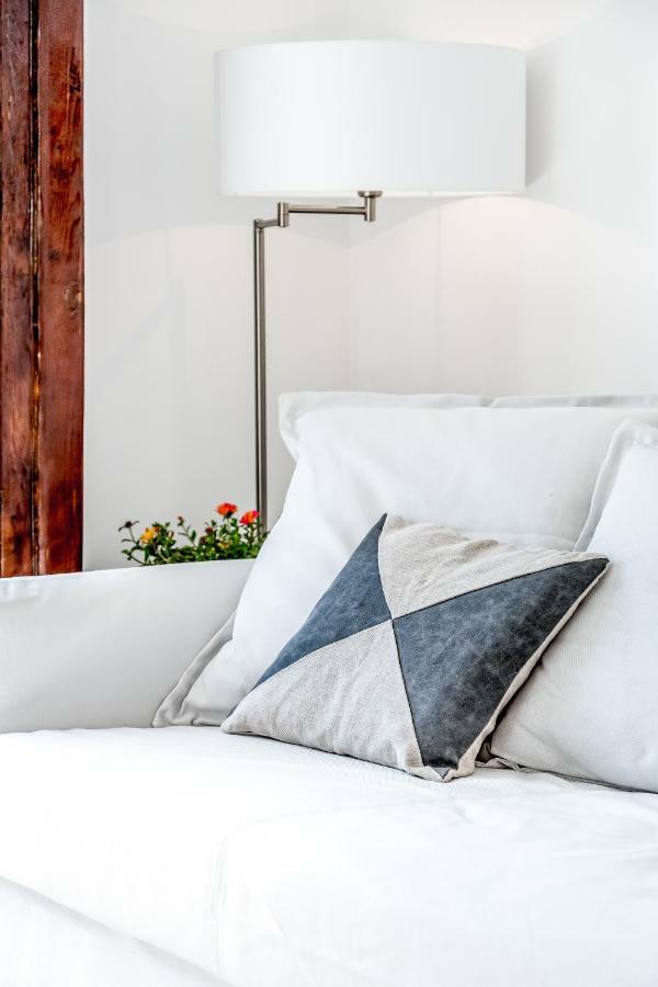 Apartamento Light Filled Typical At Alfama, By Timecooler Lisboa